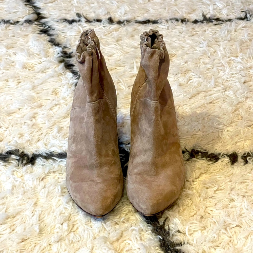 La CANADIENNE Suede Booties Sz 10.5